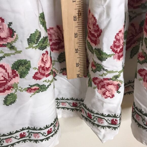 Shore line ladies long maxi skirt with embroidered flowers detail size large - Picture 7 of 11